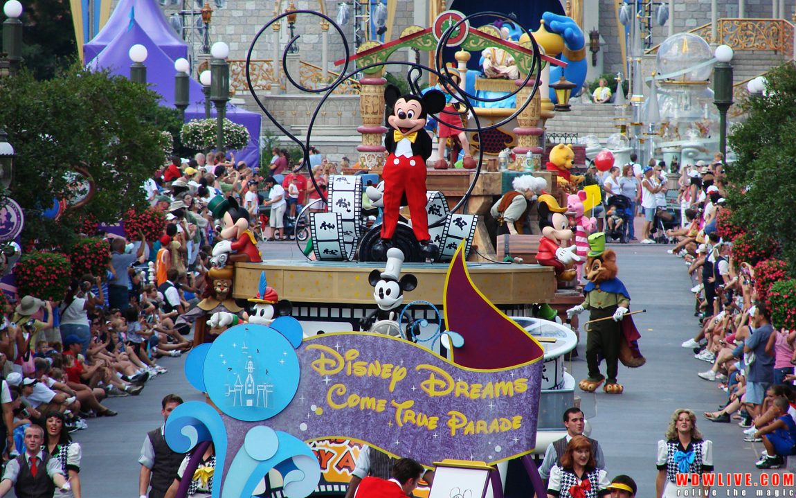 disney-parade-12.jpg